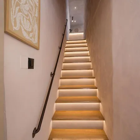 Cavo Iii Luxury Boutique *
